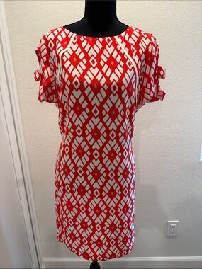 Alice & Trixie Red and White Geometric Shift Dress